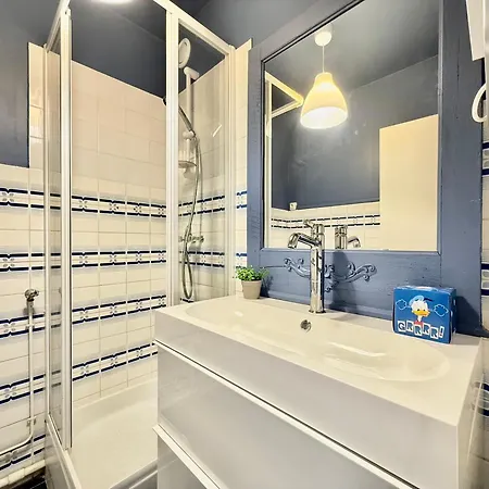 Cozy - Balcon - Centre-ville Apartamento Six-Fours-les-Plages
