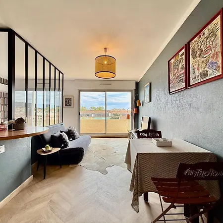Cozy - Balcon - Centre-ville Apartamento Six-Fours-les-Plages